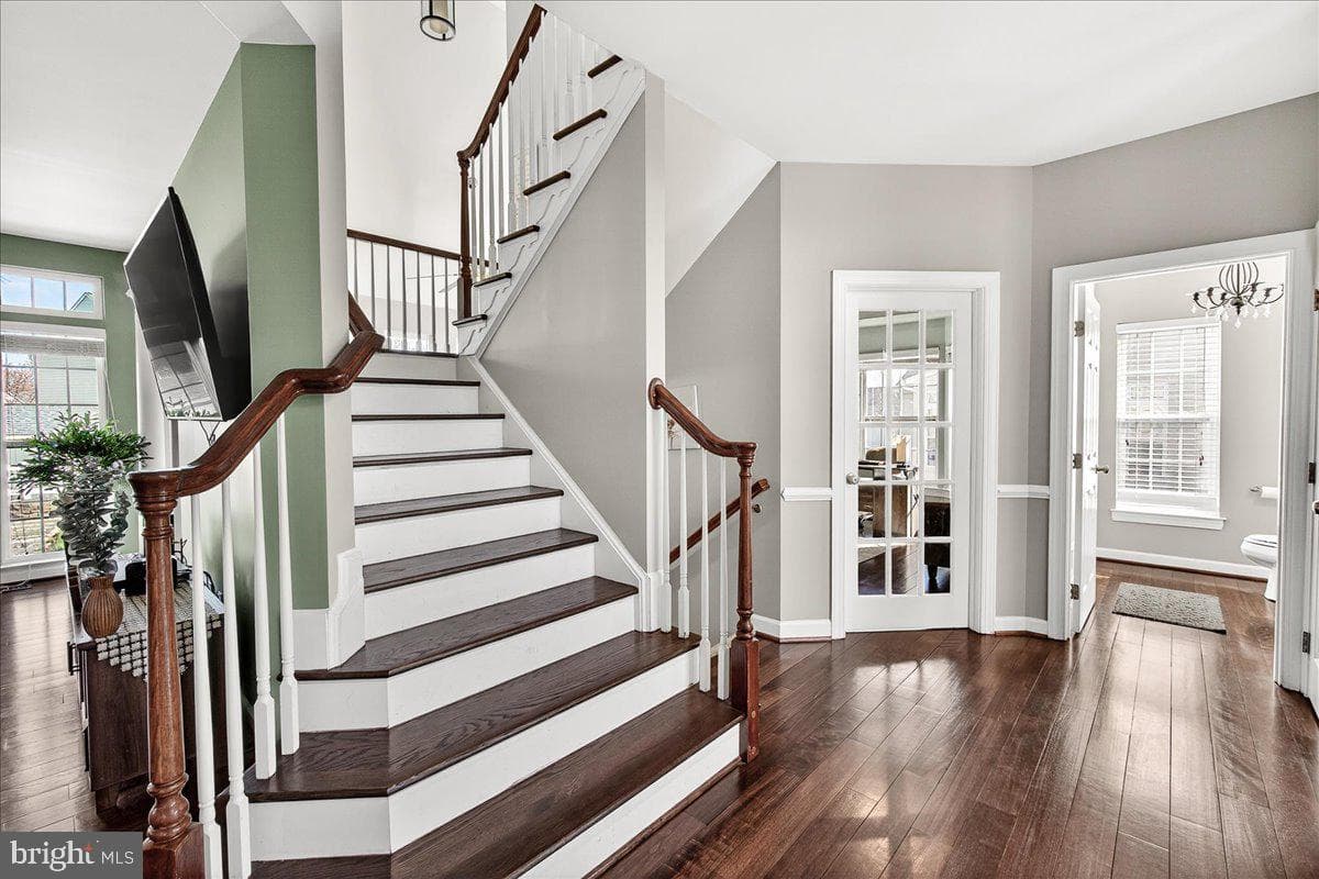 18250 Misty Acres Drive photo 4
