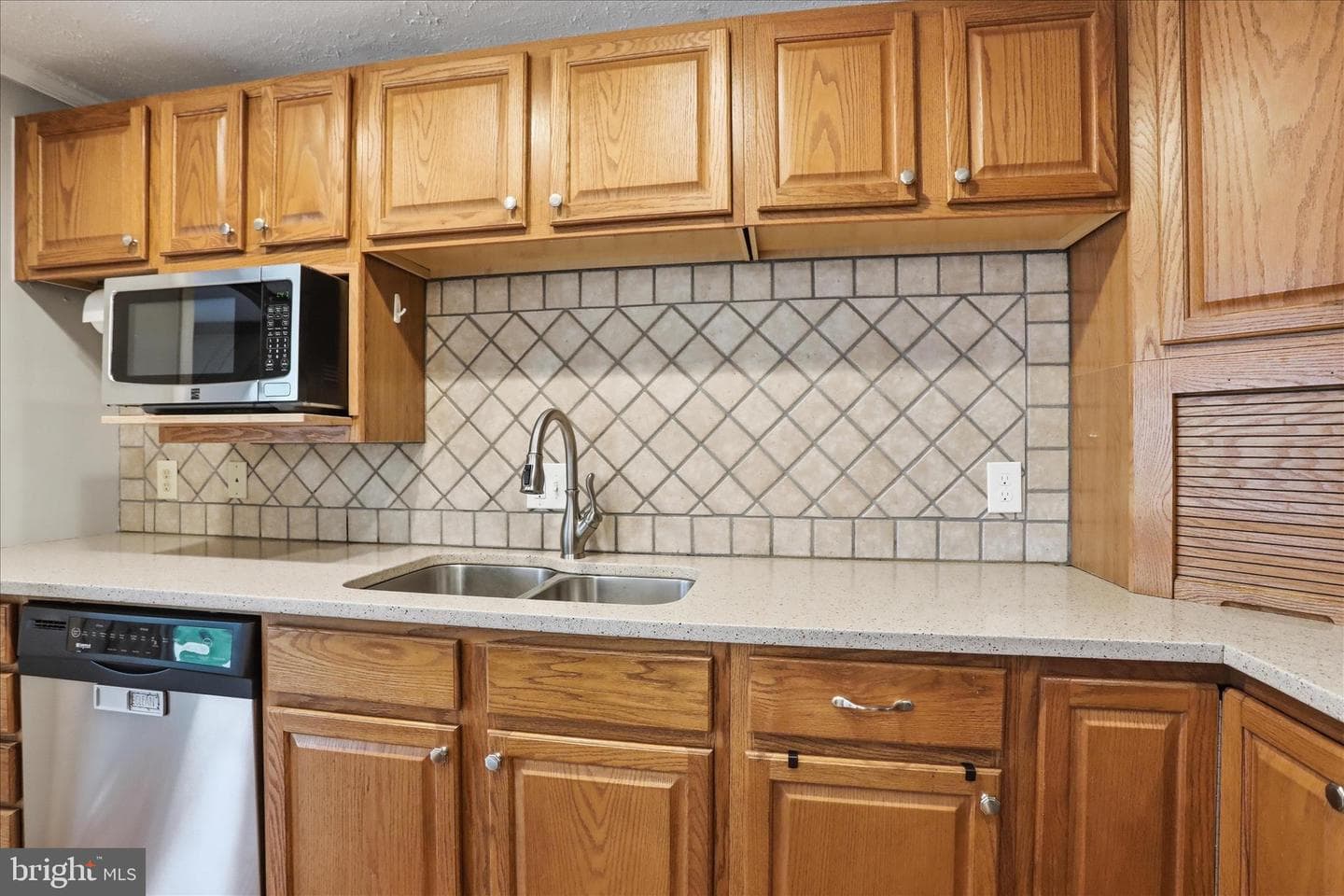 13812 Countryside Drive photo 17