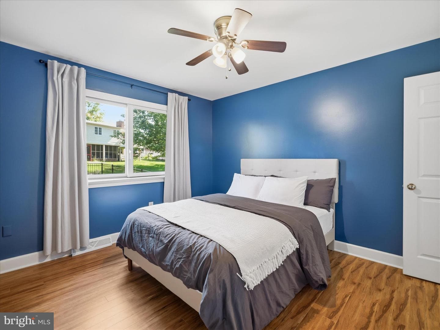 10727 Apple Tree Lane photo 16