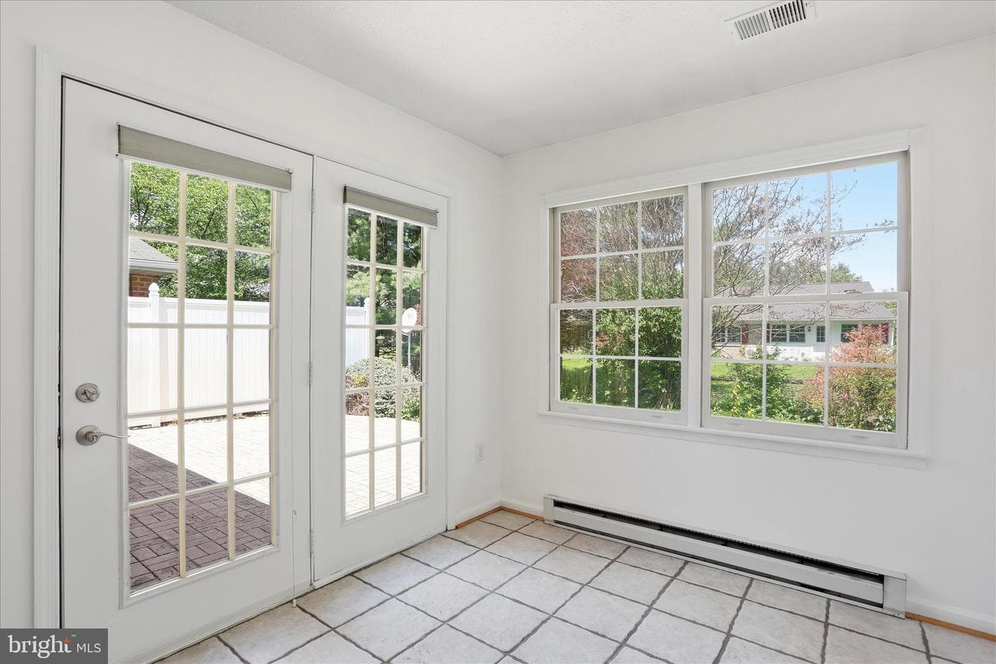 1038 Matthew Court photo 25