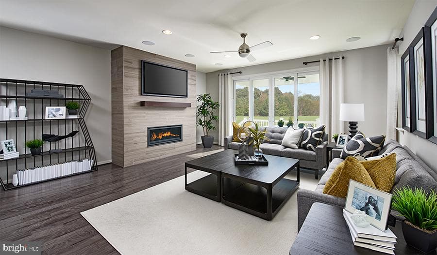 19004 Amesbury Road photo 15