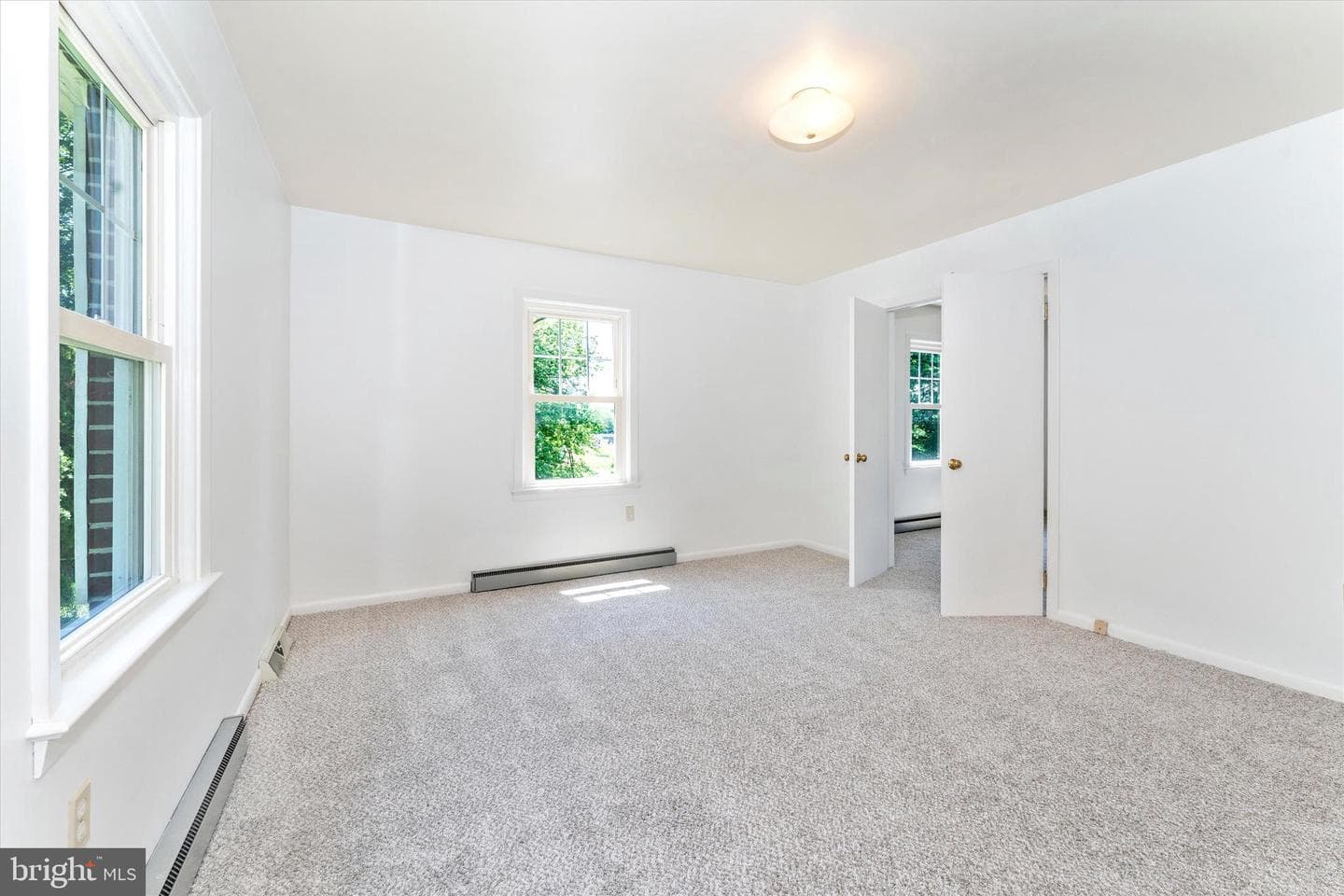 130 E Potomac Street photo 18