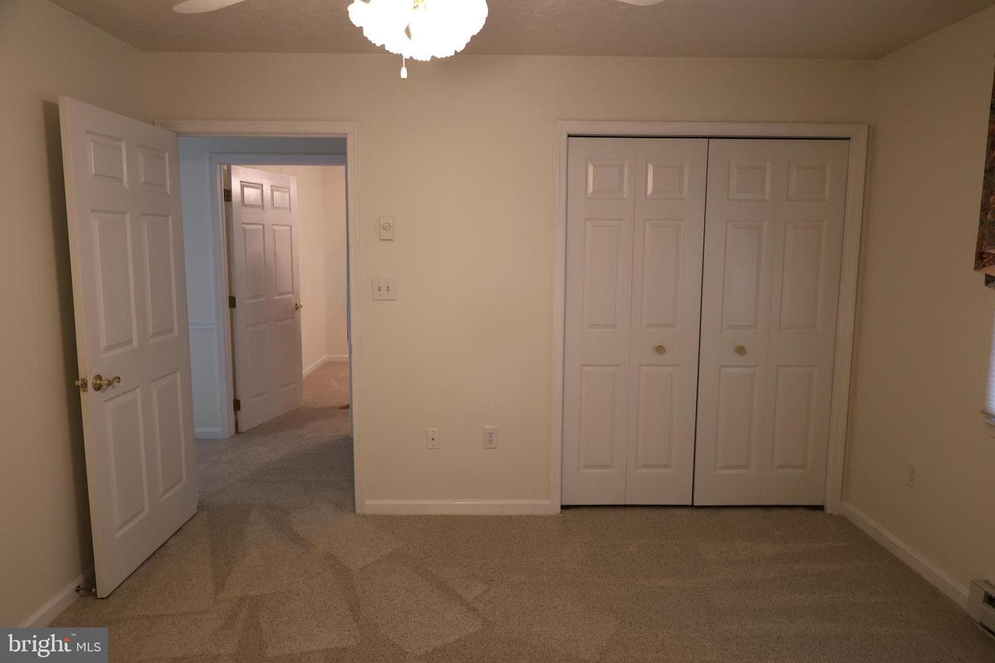 1025 Matthew Court photo 23
