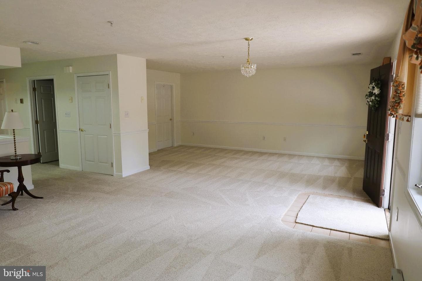 1025 Matthew Court photo 5