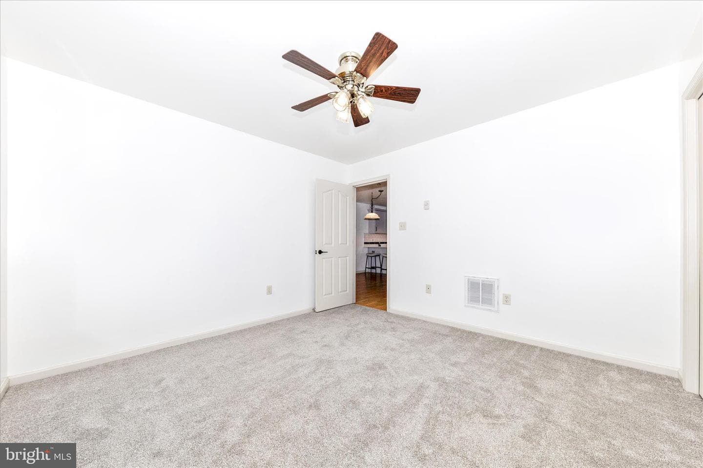 372 Winding Oak Drive photo 29