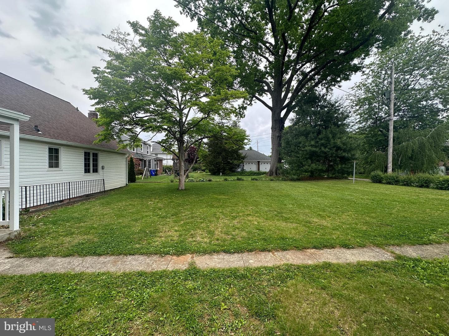1400 Oak Hill Avenue photo 17
