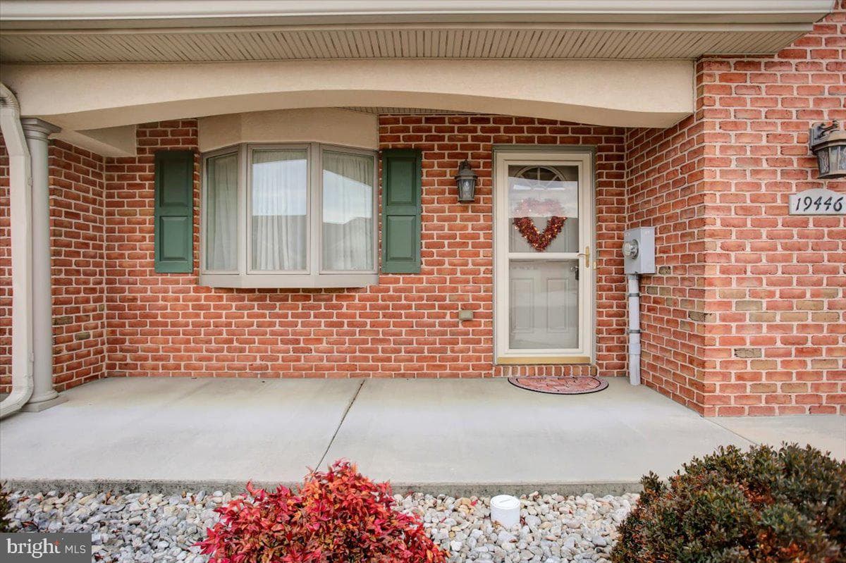 19446 Sapphire Drive photo 5