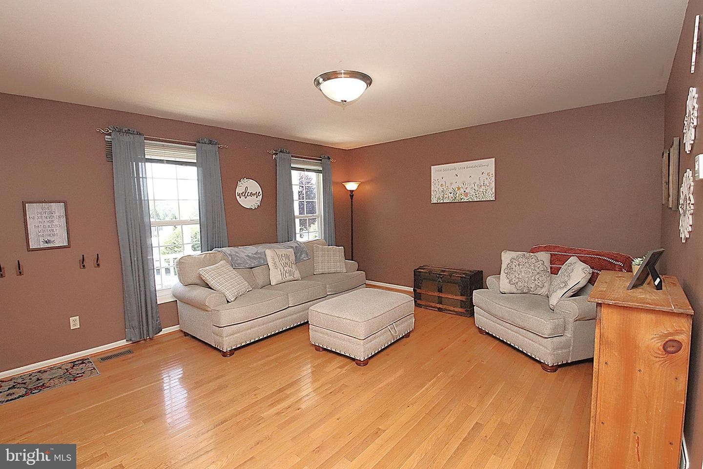 16903 Hampshire Drive photo 6