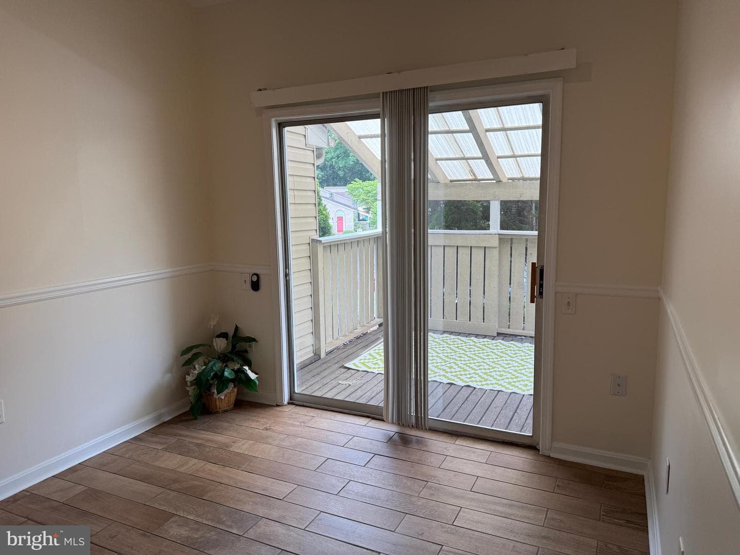 1538 Kensington Drive photo 17
