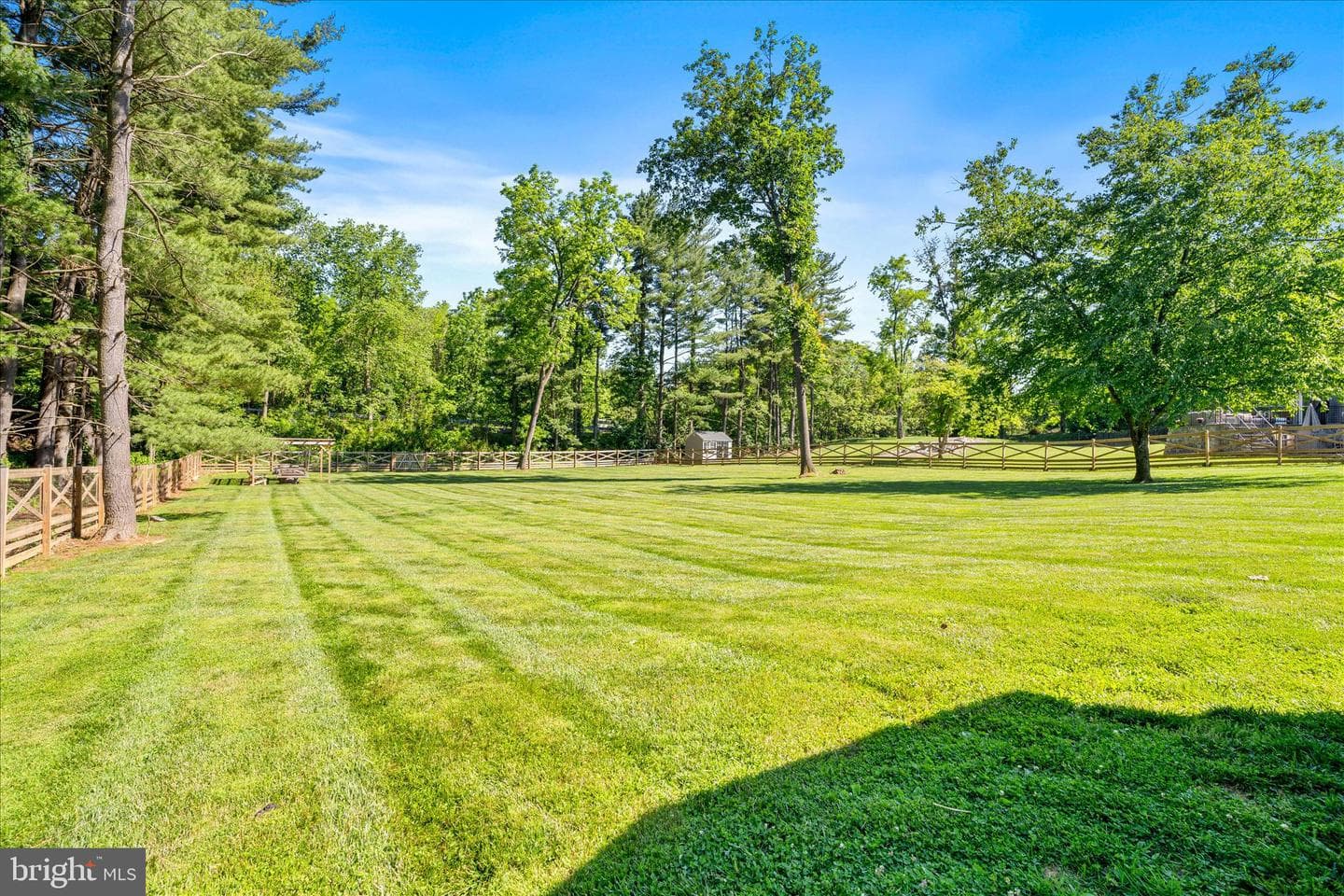 21609 Kelso Drive photo 29