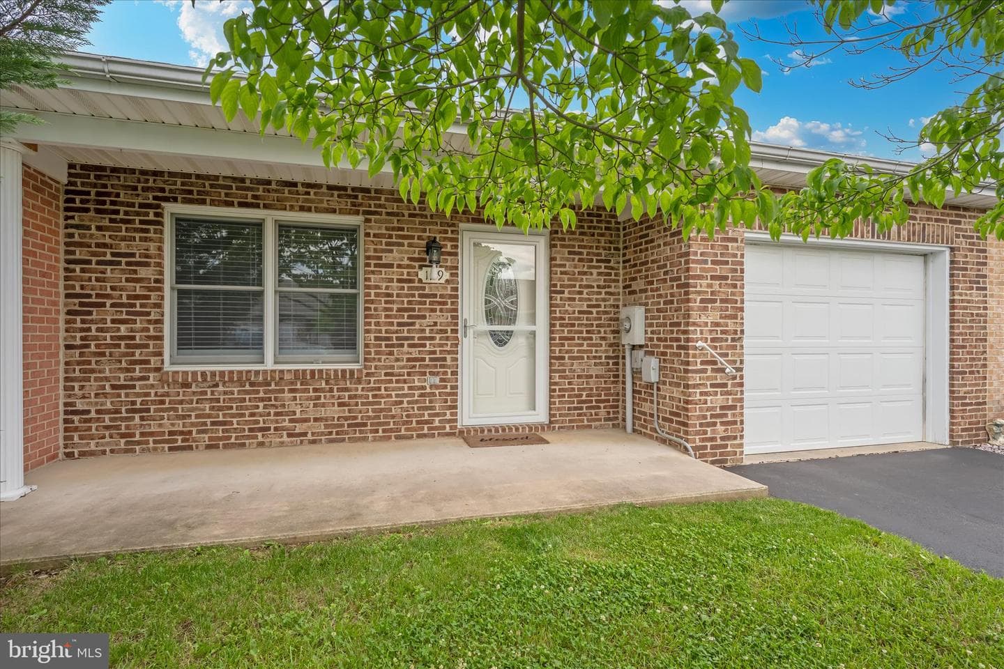 129 Sunflower Drive photo 2