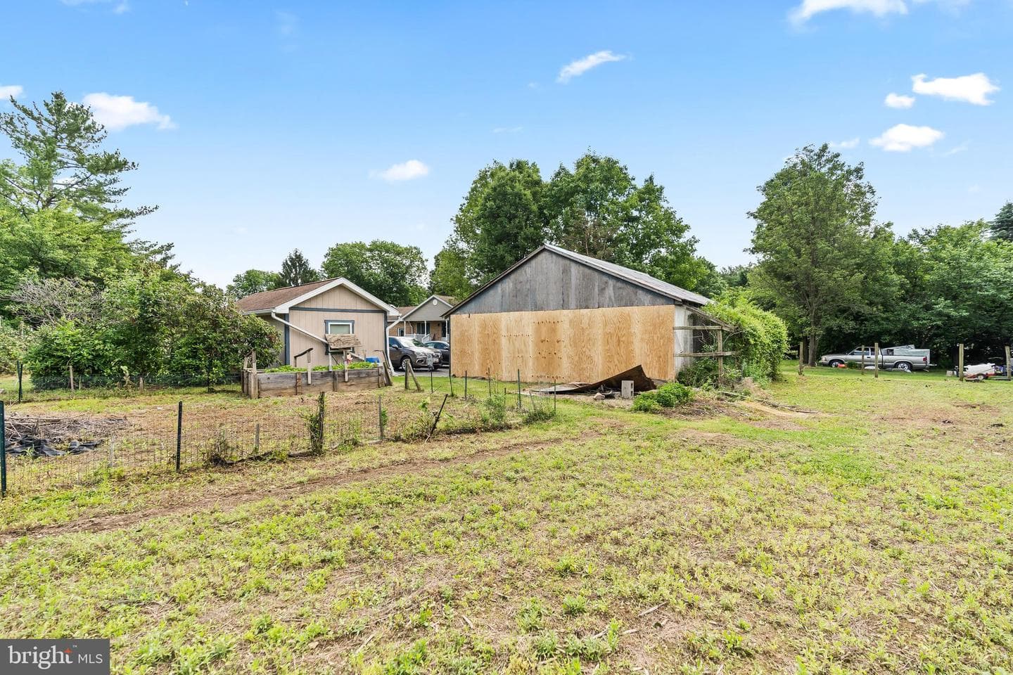 14433 Hicksville Road photo 53