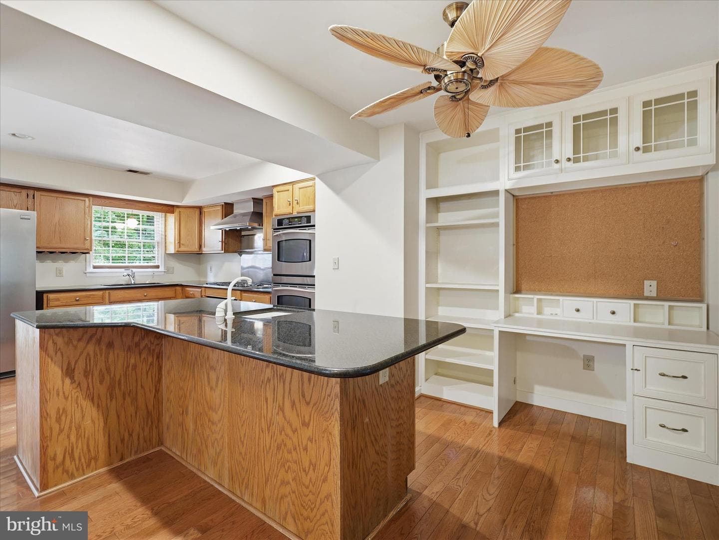 1002 Lindsay Lane photo 12