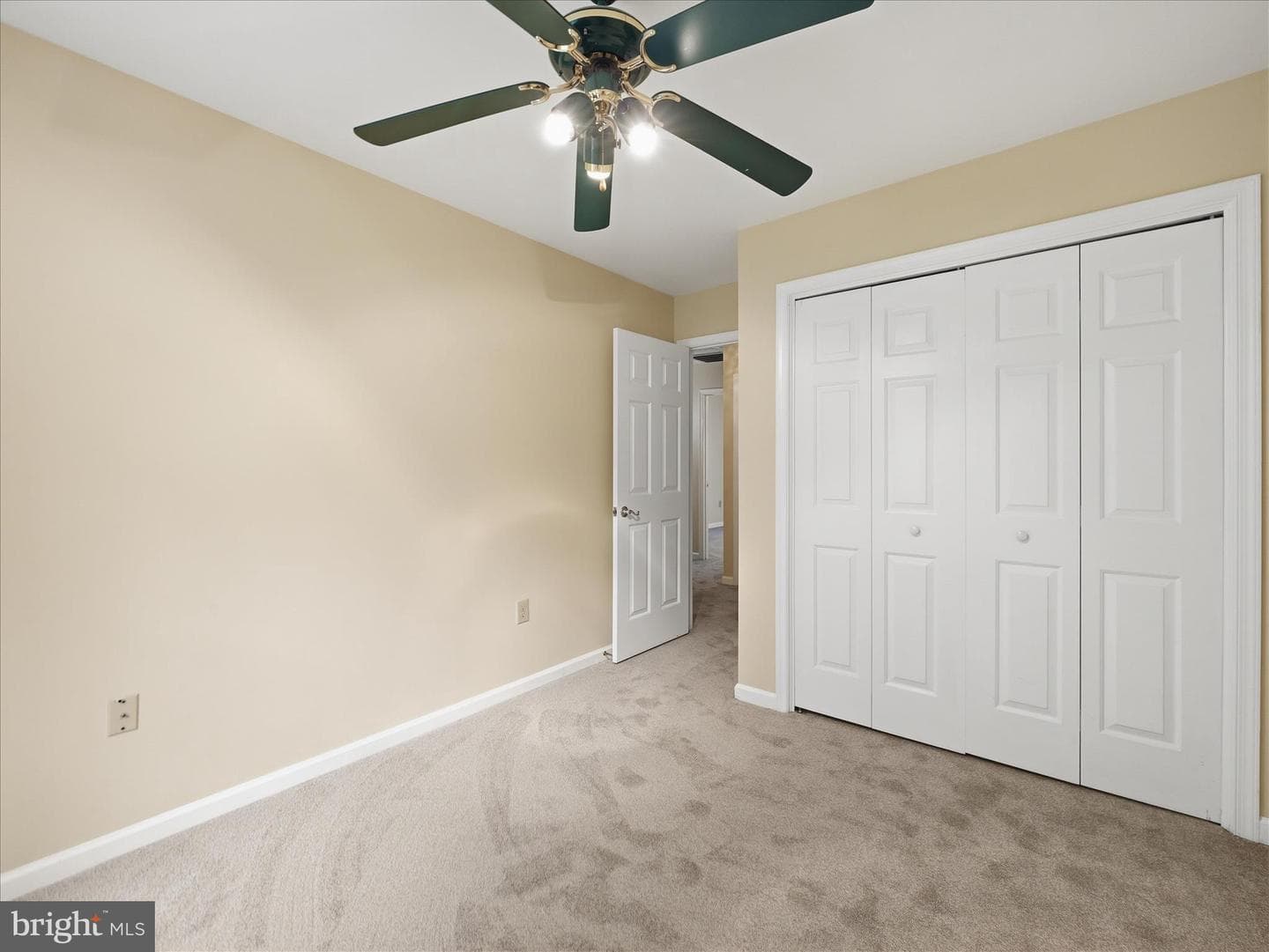 1002 Lindsay Lane photo 23