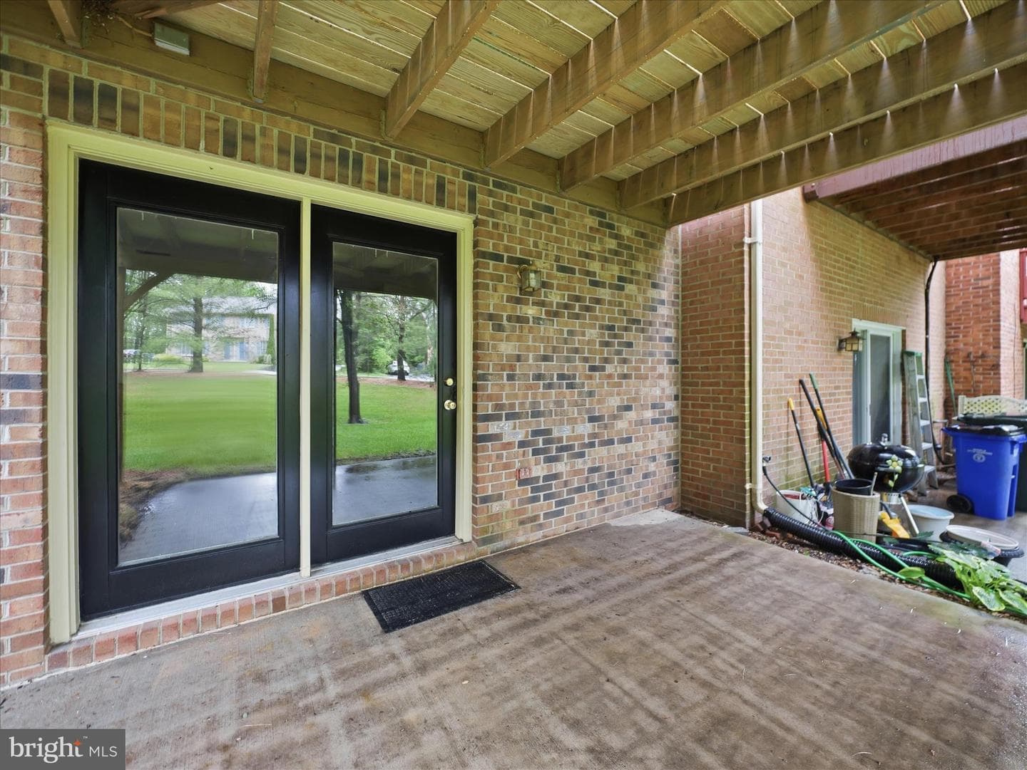 1002 Lindsay Lane photo 35