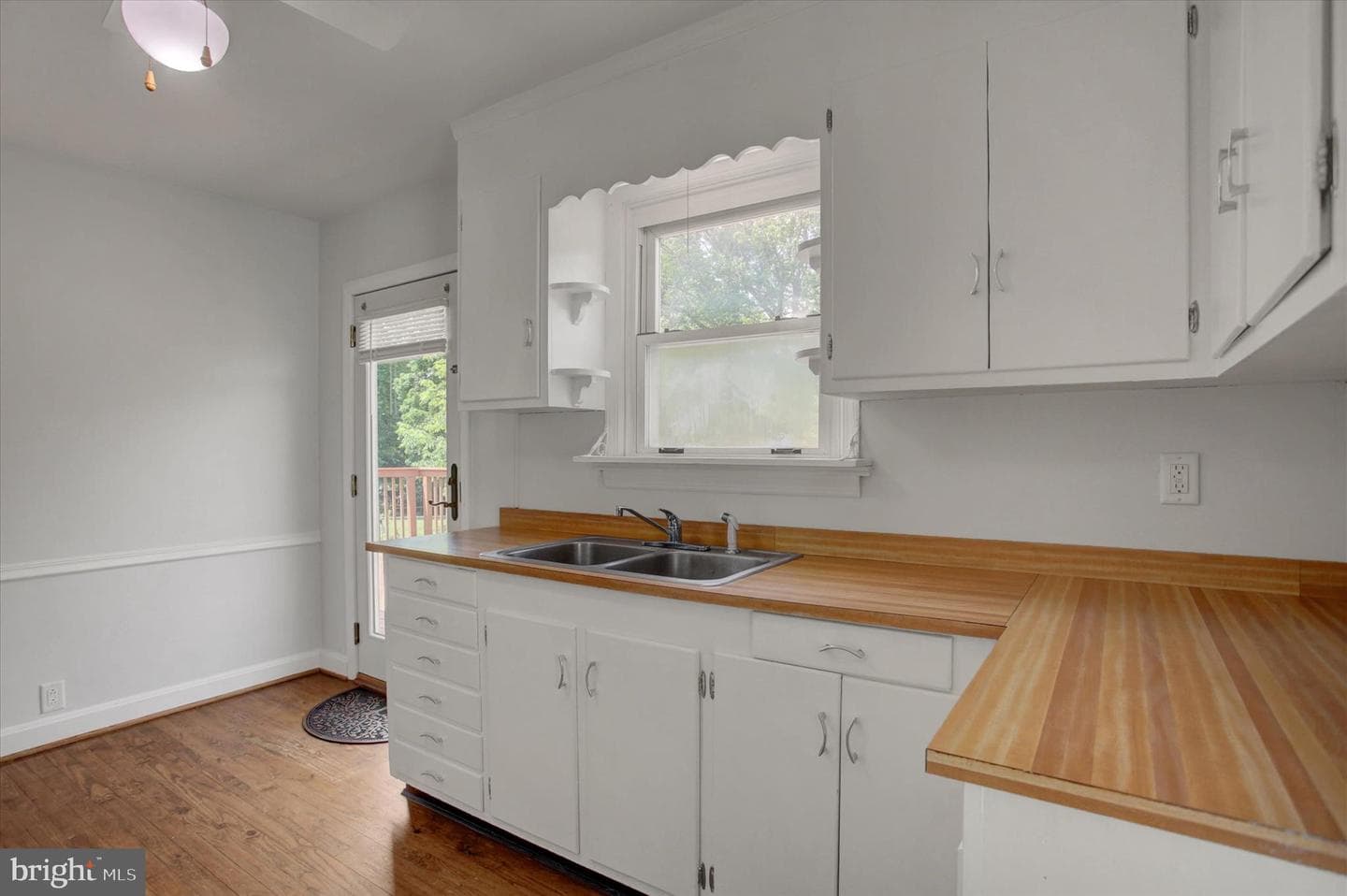 85 Devonshire Road photo 9