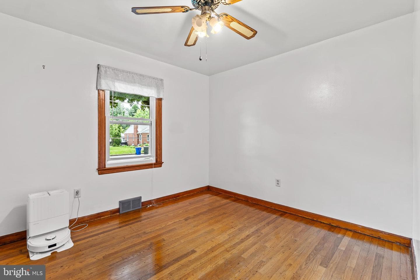 1103 Moller Avenue photo 17