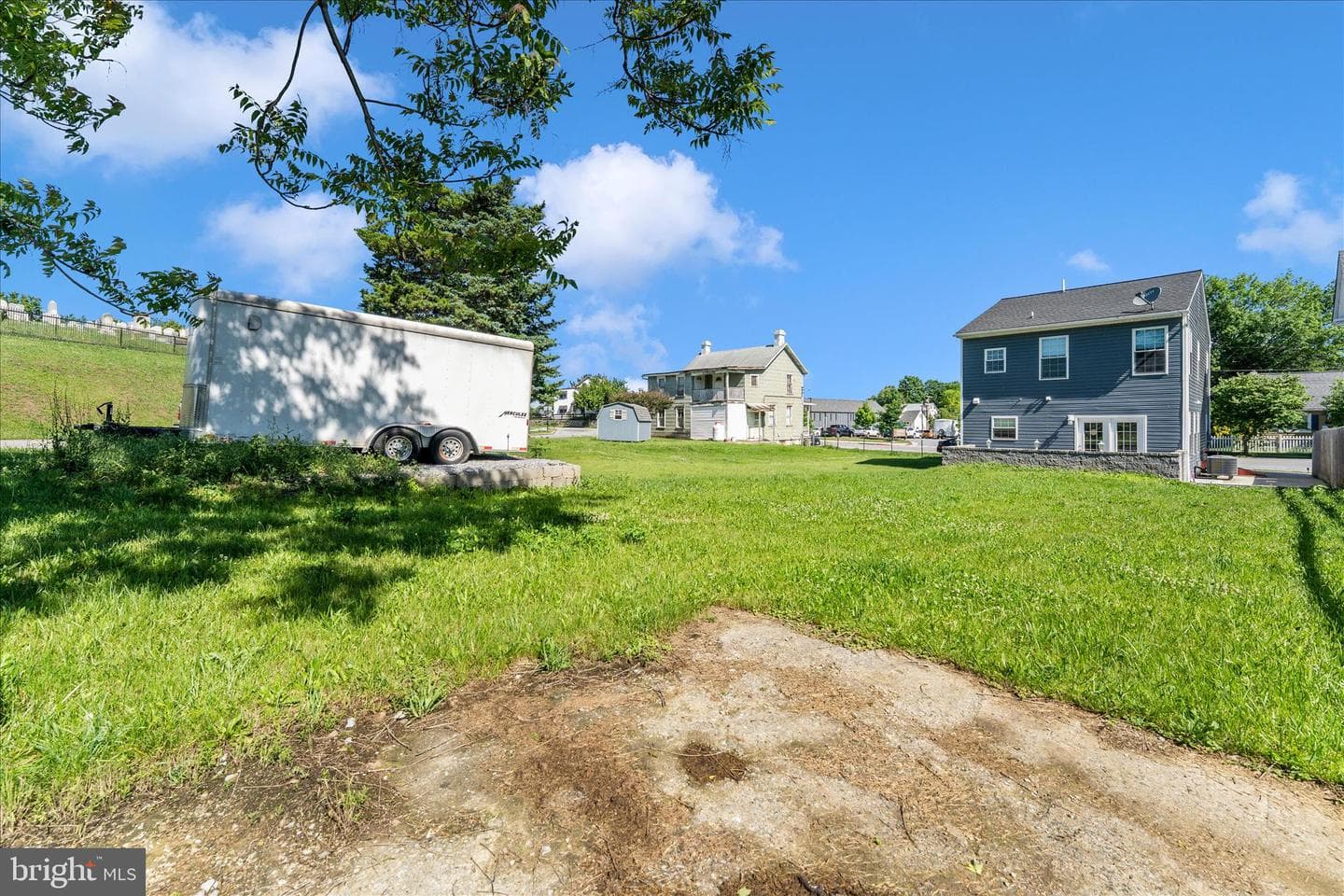 118 W Salisbury Street photo 39