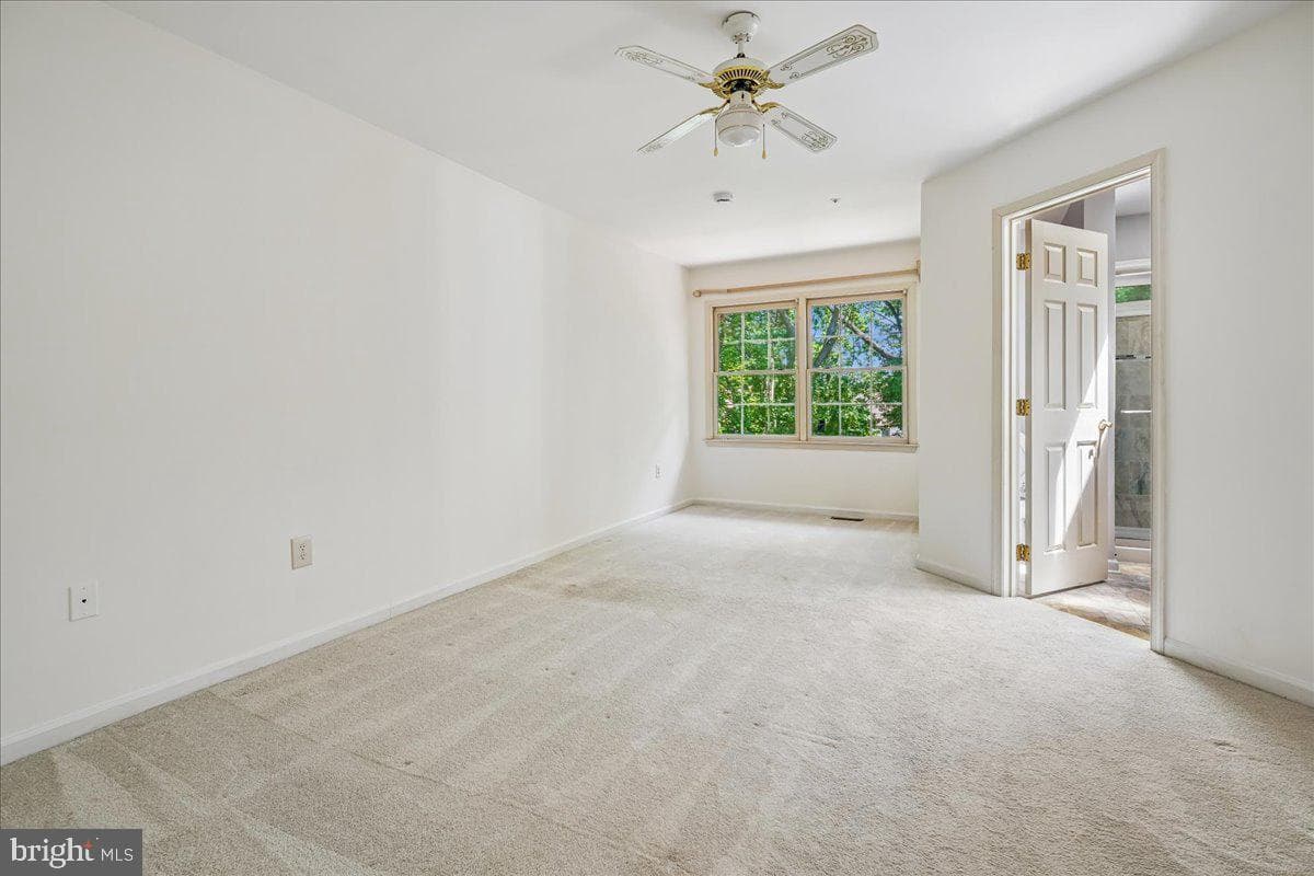 1323 Lindsay Lane photo 13