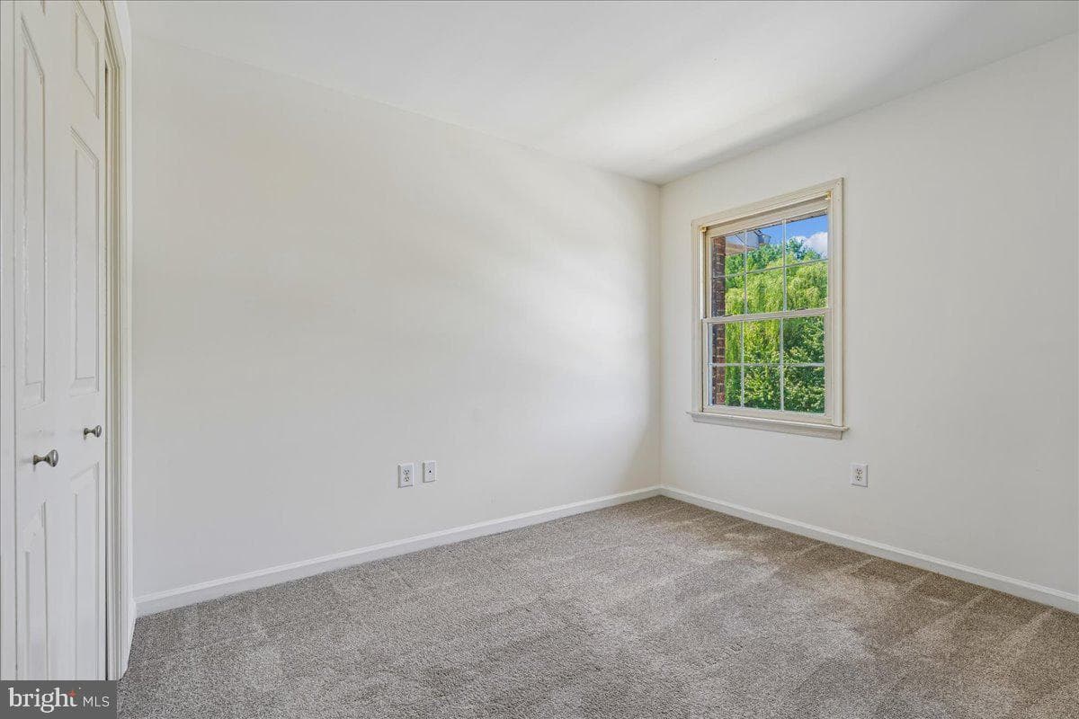 1323 Lindsay Lane photo 19