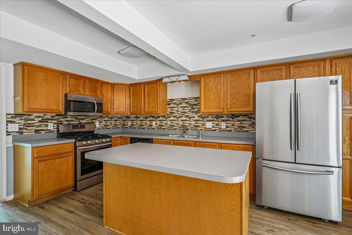 1323 Lindsay Lane photo 3