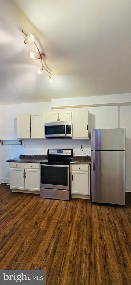 622 W Washington St photo 4