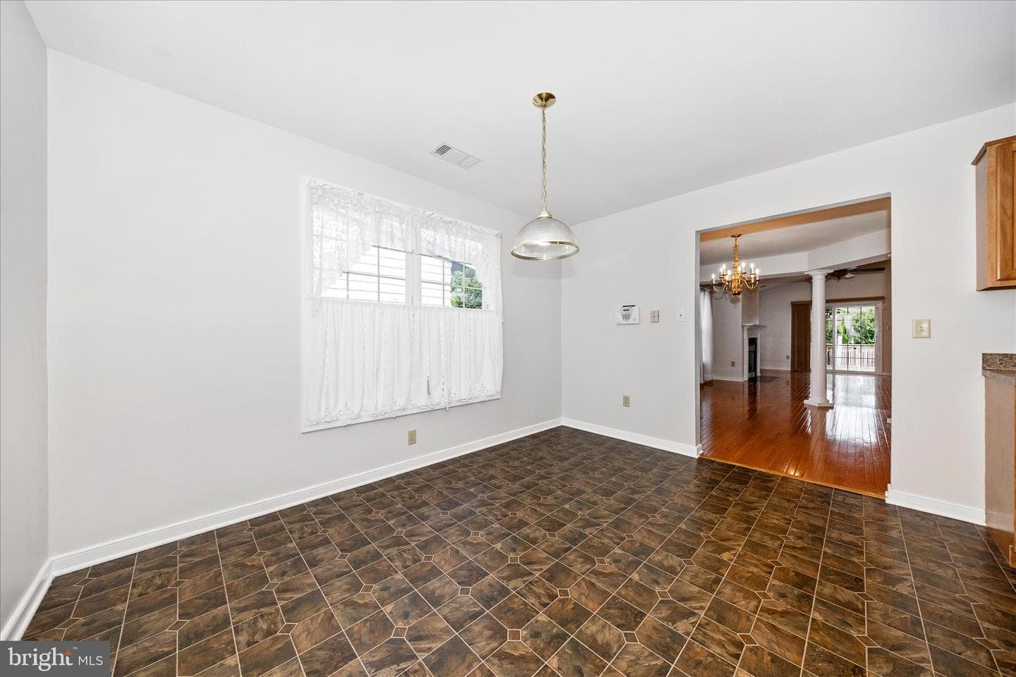 17817 Sherman Avenue photo 18