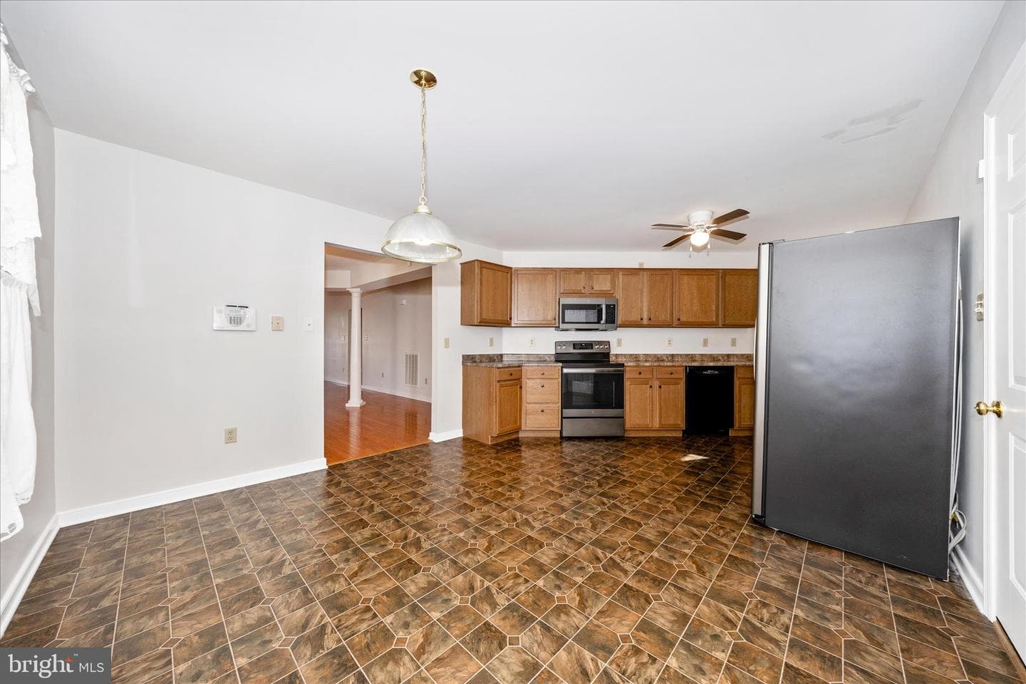 17817 Sherman Avenue photo 19