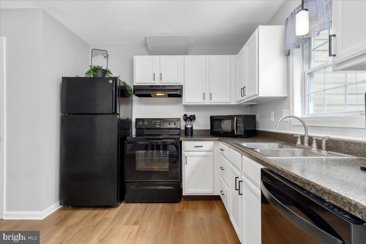18024 Edith Avenue photo 8