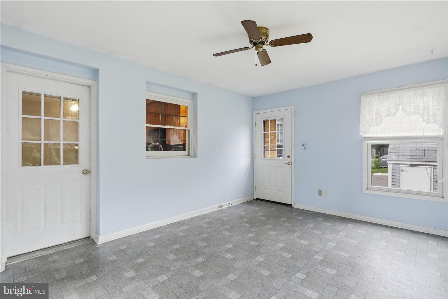 17813 Greentree Terrace photo 21