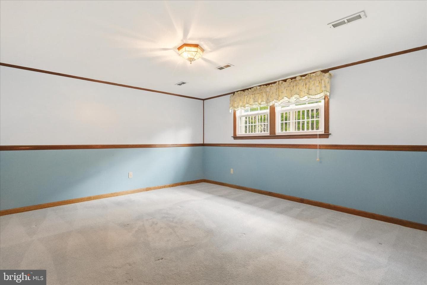 17813 Greentree Terrace photo 24
