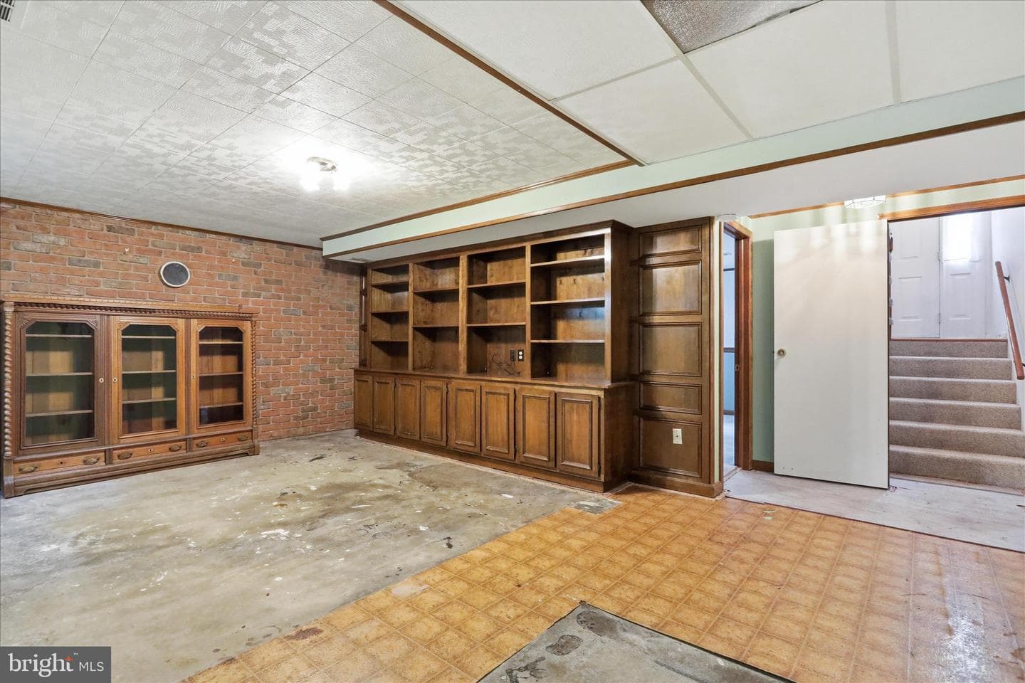 17813 Greentree Terrace photo 29