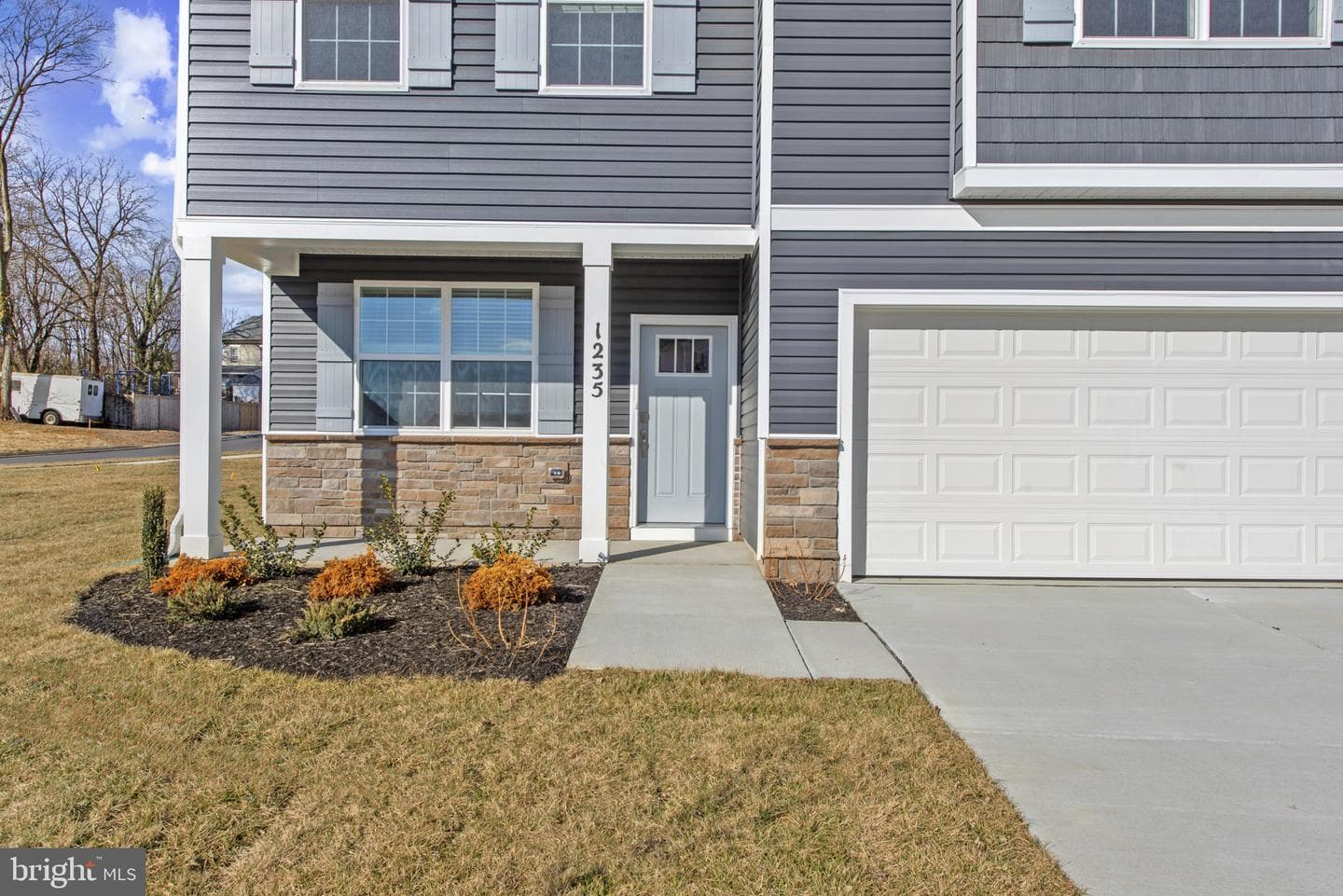 1216 Moller Avenue photo 3