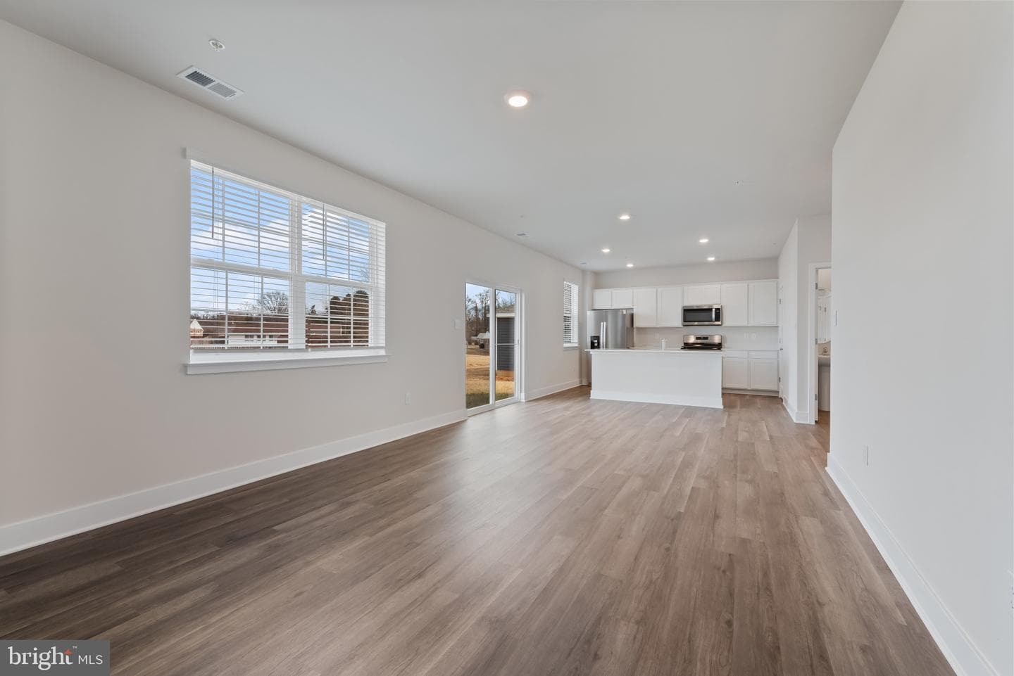 1216 Moller Avenue photo 30