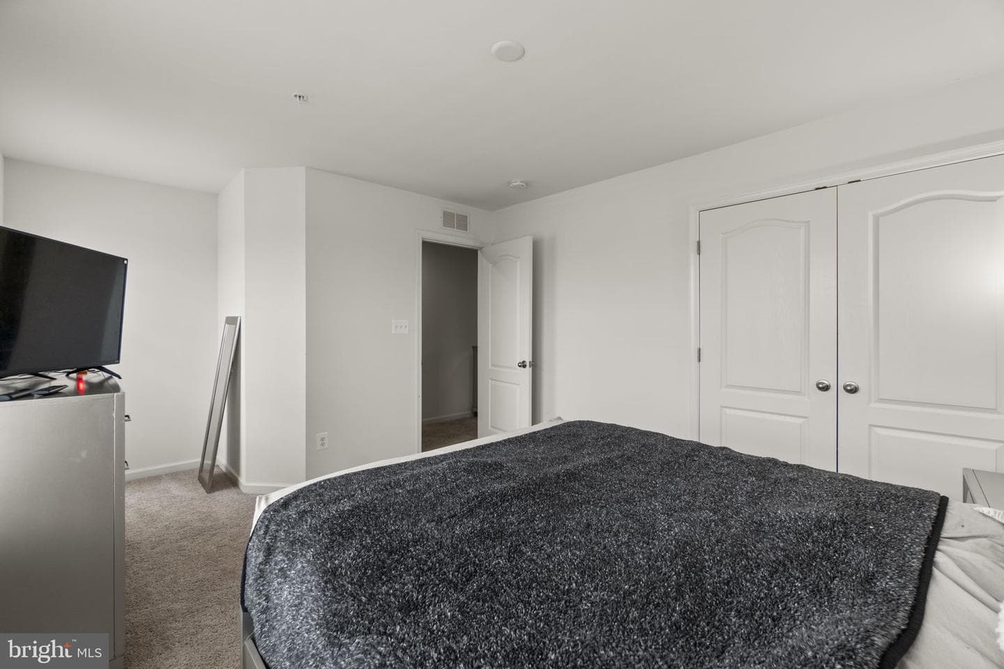 18031 Donegall Court photo 30