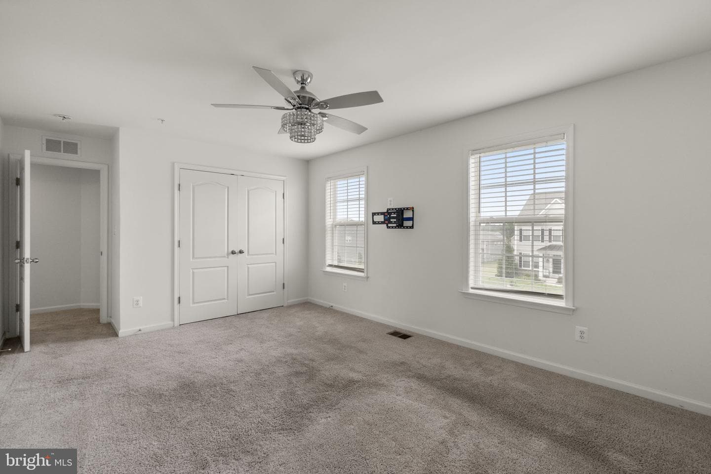 18031 Donegall Court photo 33