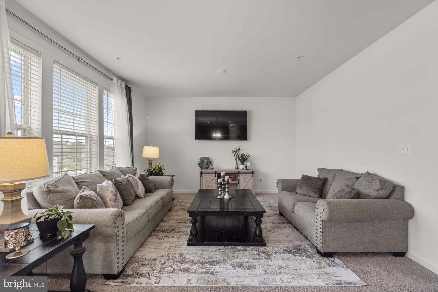 18031 Donegall Court photo 6