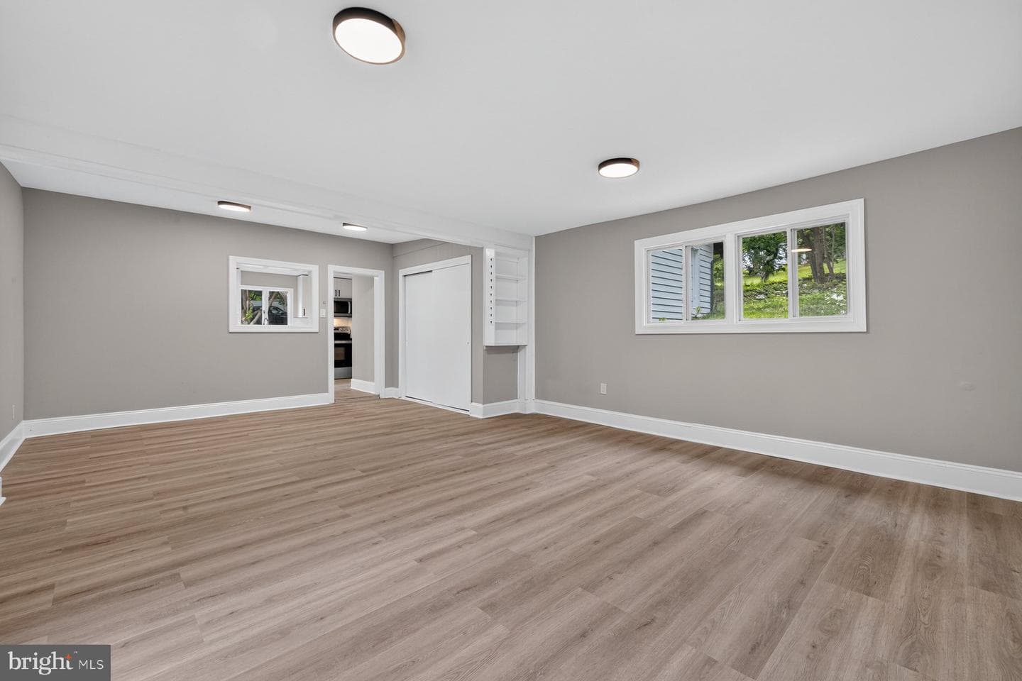 25546 Military Road photo 11