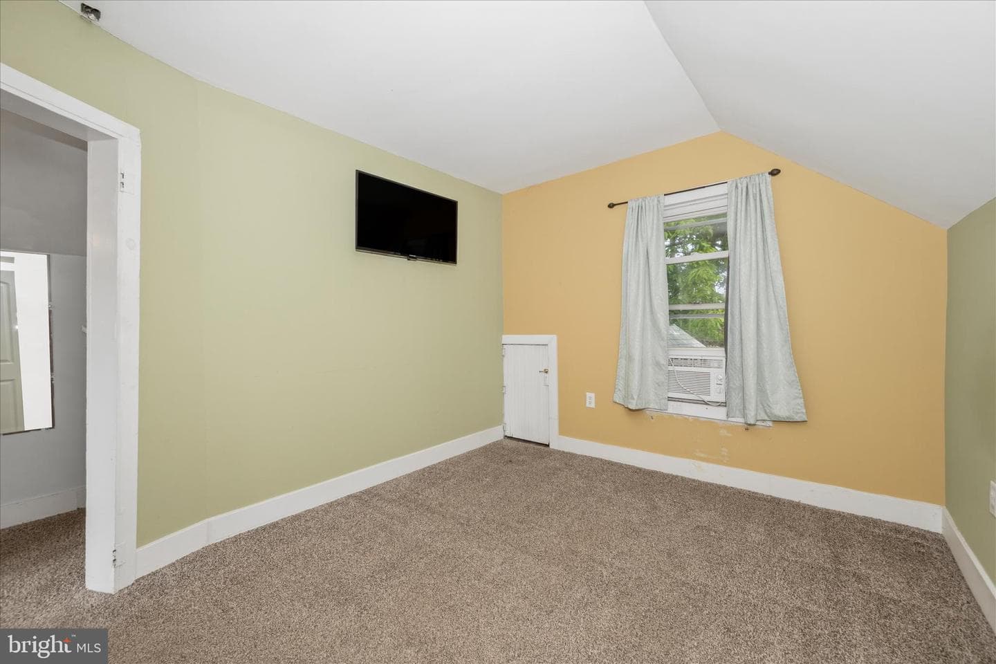 614 Maryland Ave photo 37