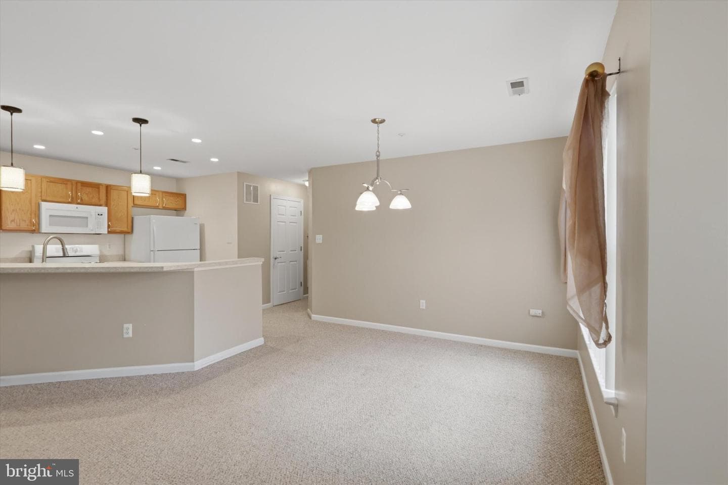 2029 Windsong Drive photo 9