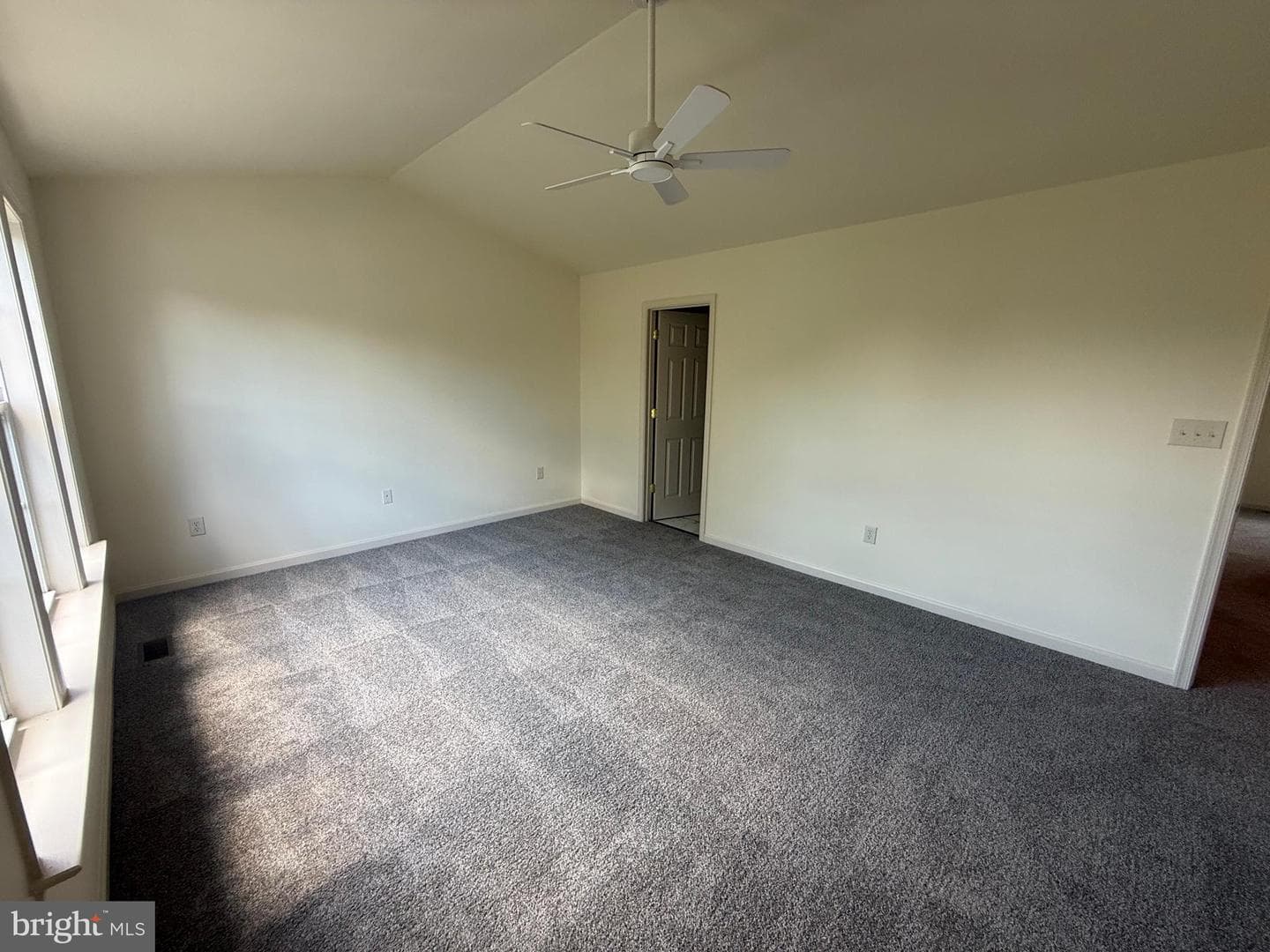 9905 Kurtyka Circle photo 15