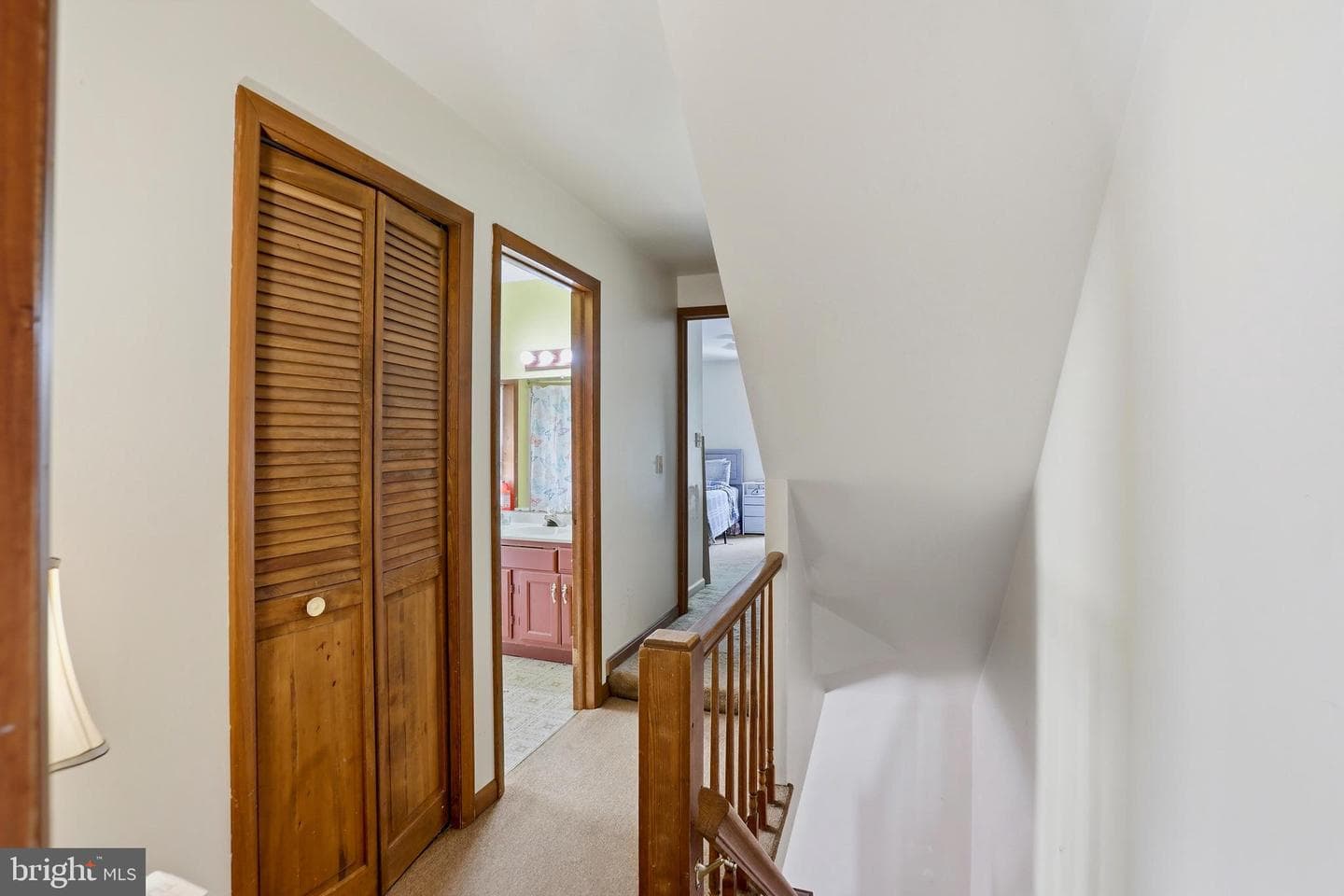 249 Summit Ave photo 10