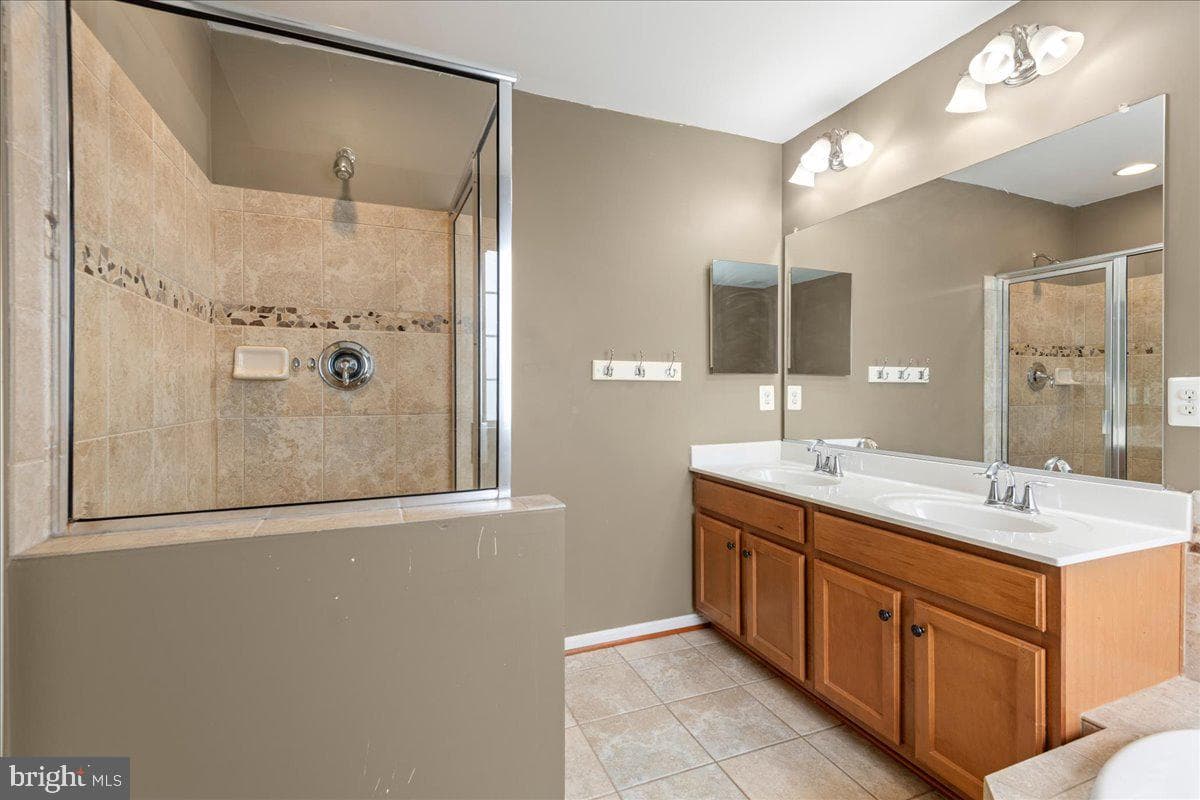 12921 Yellow Jacket Road photo 29