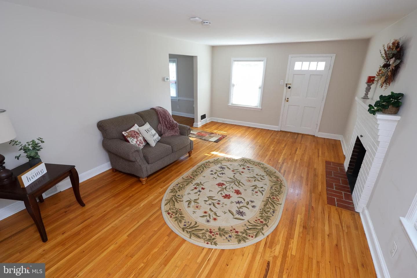 824 Armstrong Avenue photo 8