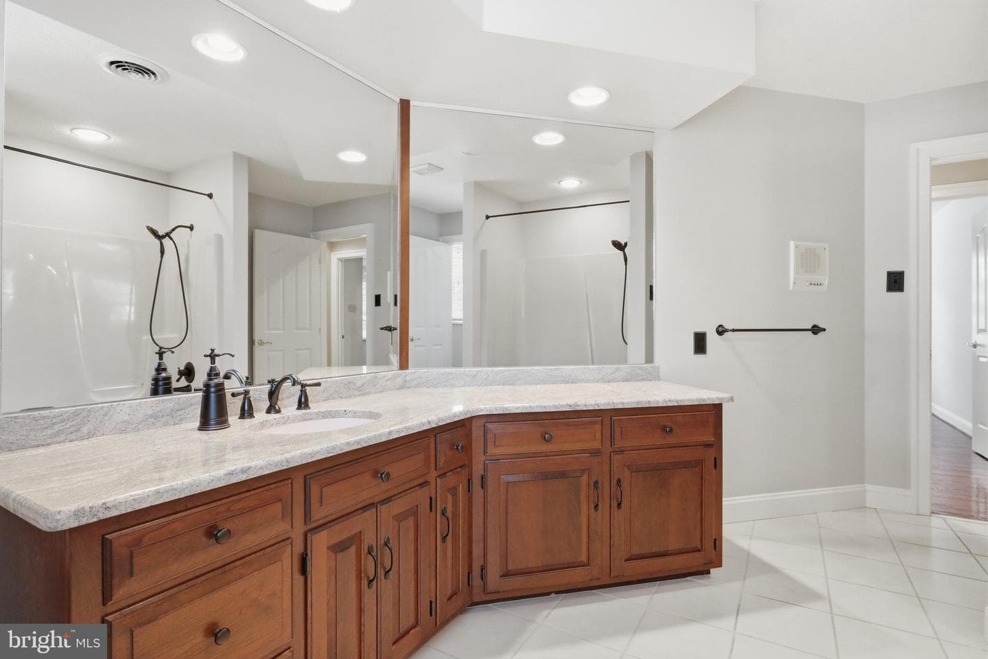 20119 Teakwood Drive photo 42