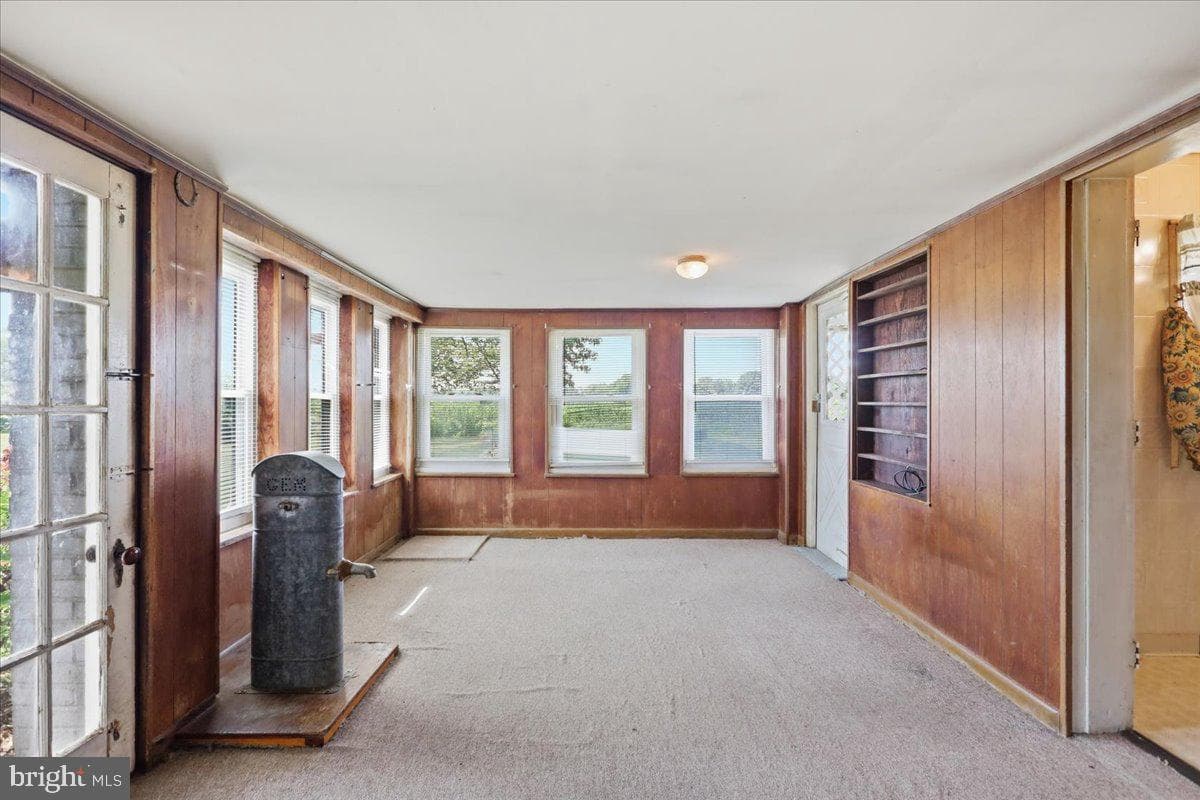 13844 Clear Spring Rd photo 5
