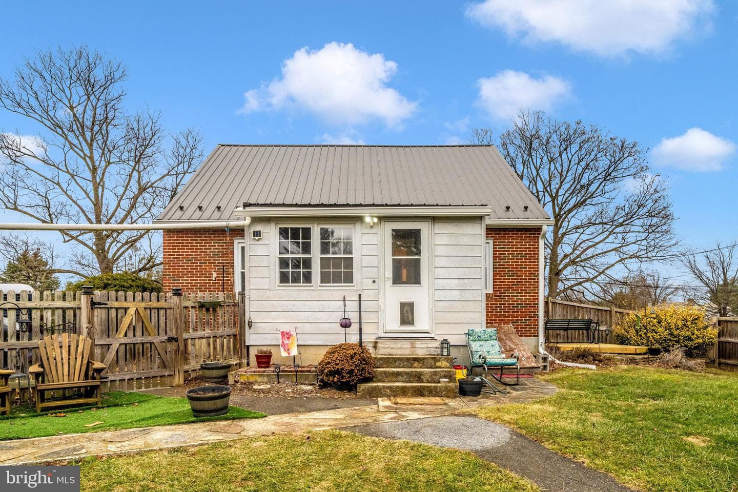 21841 Jefferson Boulevard photo 40