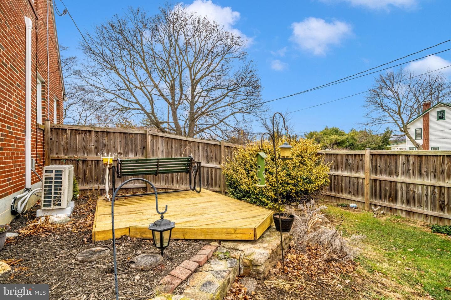 21841 Jefferson Boulevard photo 44