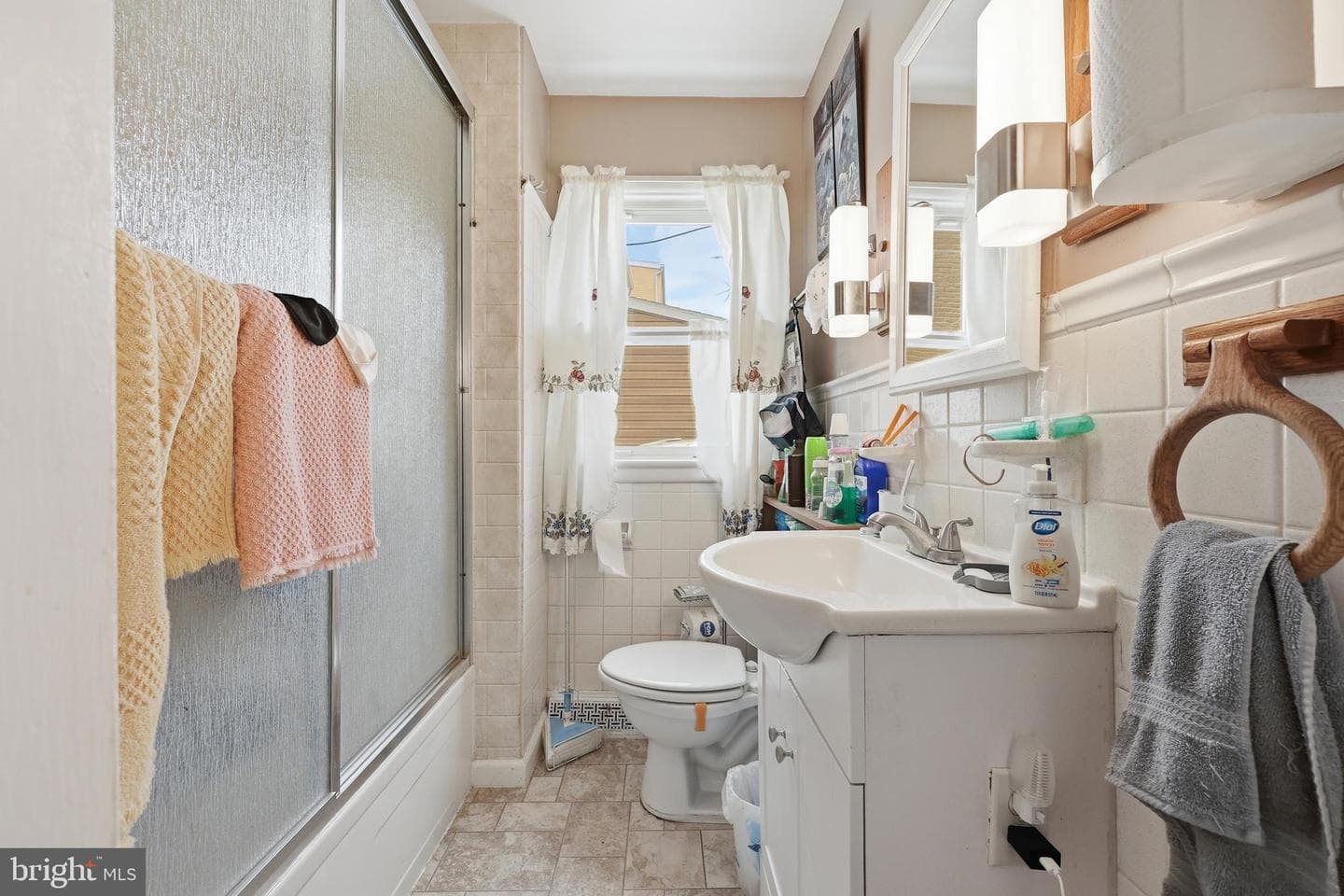 331 Jefferson Street photo 14