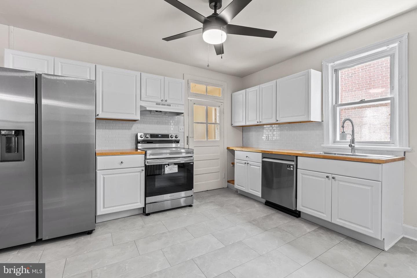 602 Guilford Avenue photo 3